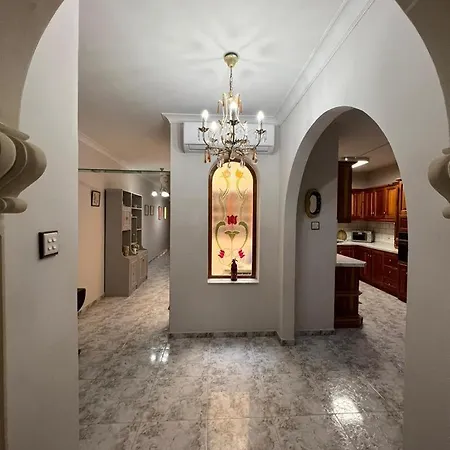 Дом отдыха Private Garage Included - Sea Side Марсаскала