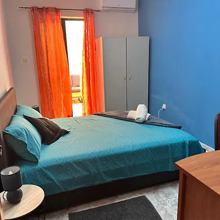 Private Garage Included - Sea Side *