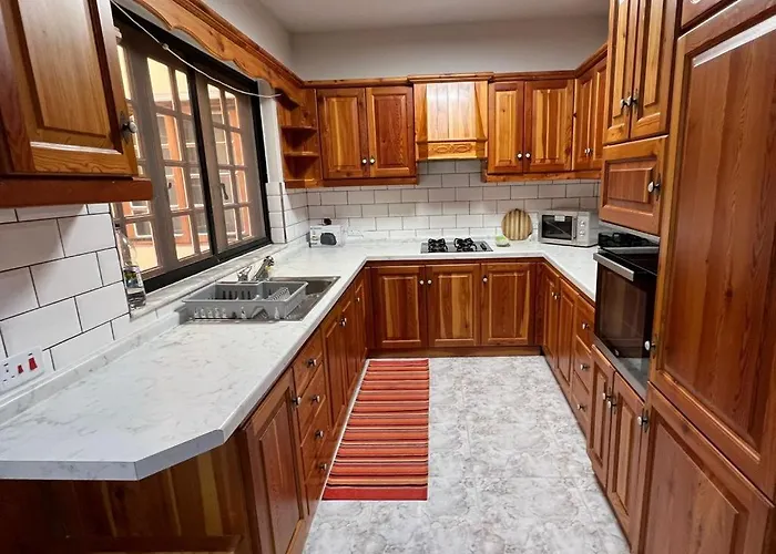 Private Garage Included - Sea Side